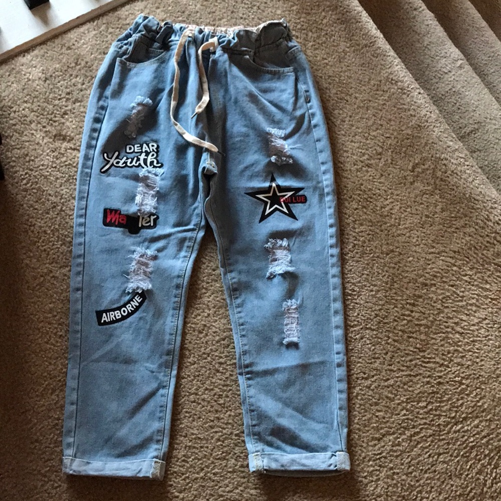 Ripped Cuffed Offset Printing Jeans